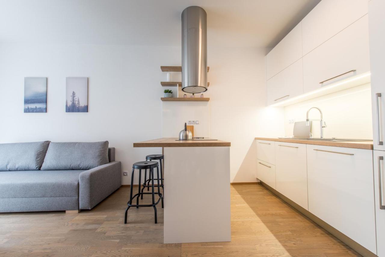 Mozart Central Apartments With Garage Prague Ngoại thất bức ảnh