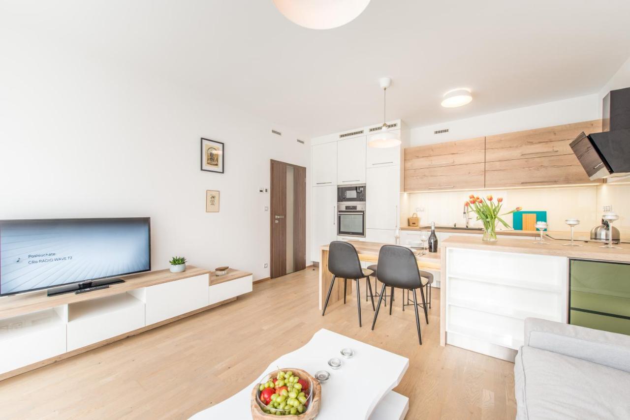 Mozart Central Apartments With Garage Prague Ngoại thất bức ảnh