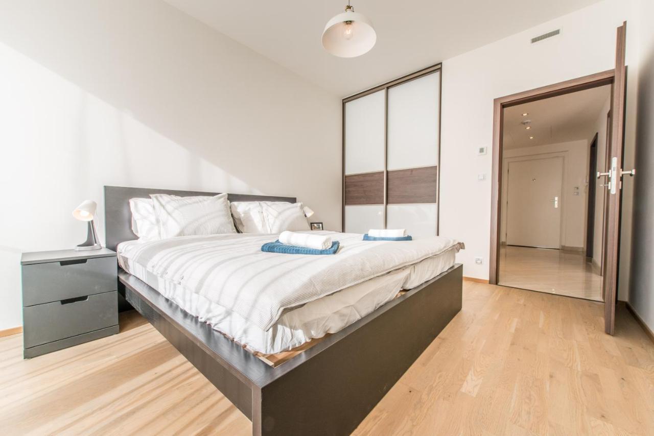 Mozart Central Apartments With Garage Prague Ngoại thất bức ảnh